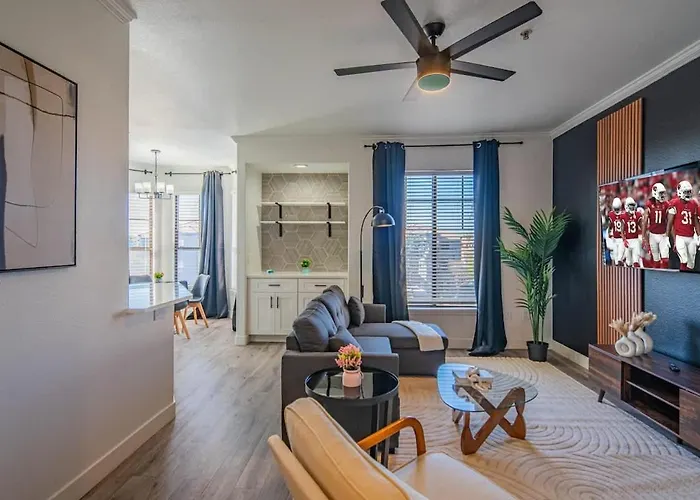 Amiable 2bd King Bed With Pool, Hot Tub, Gym, Parking Glendale