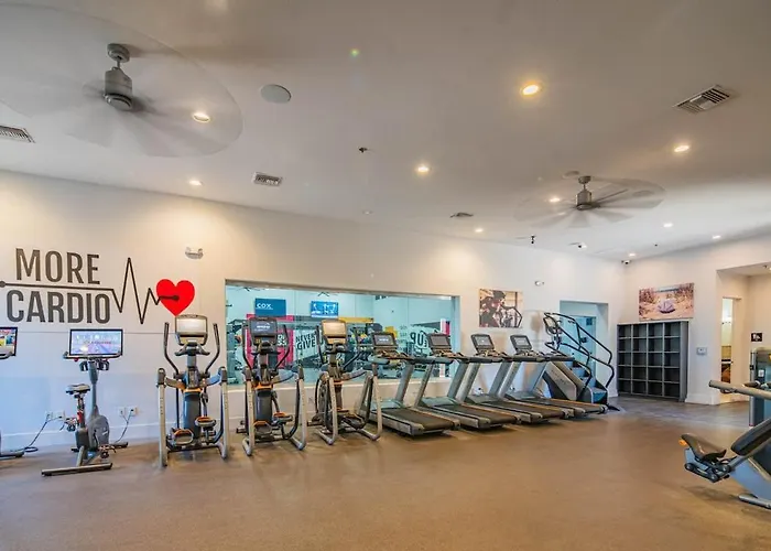 Apartment Amiable 2bd King Bed With Pool, Hot Tub, Gym, Parking